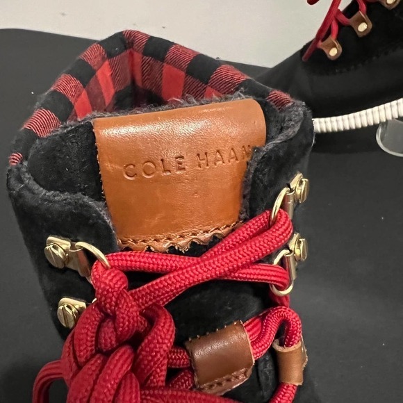 Cole Haan Black Red Lace Up Ankle Boot Shoes Waterproof Size 11B - Picture 7 of 11